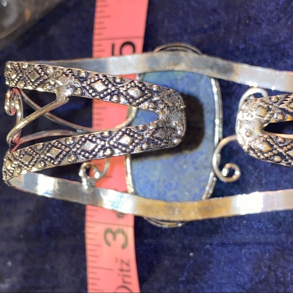 Lapis Lazuli Natural Gemstone handmade cuff - Picture 6 of 7